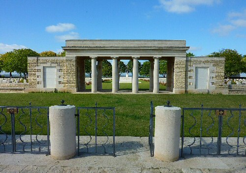 Cimetière de Militaire Canadien de Bretteville-sur-Laize